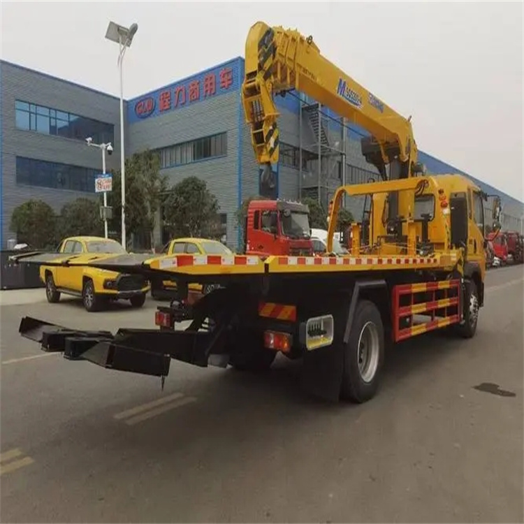 南沙附近小随车吊出租电话，轻松解决搬运烦恼